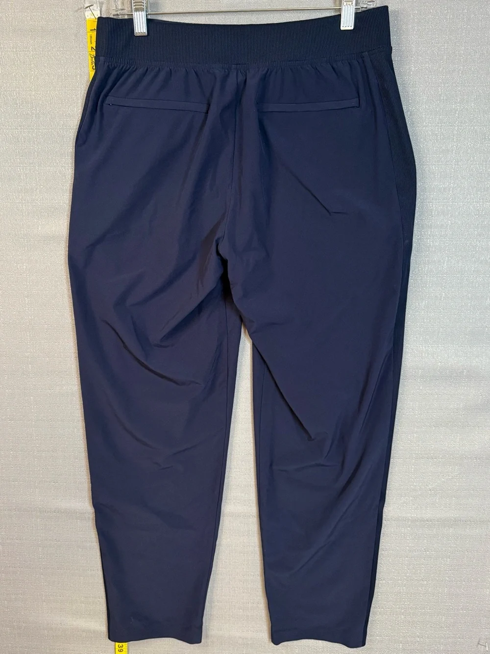 Athleta streamlined cropped